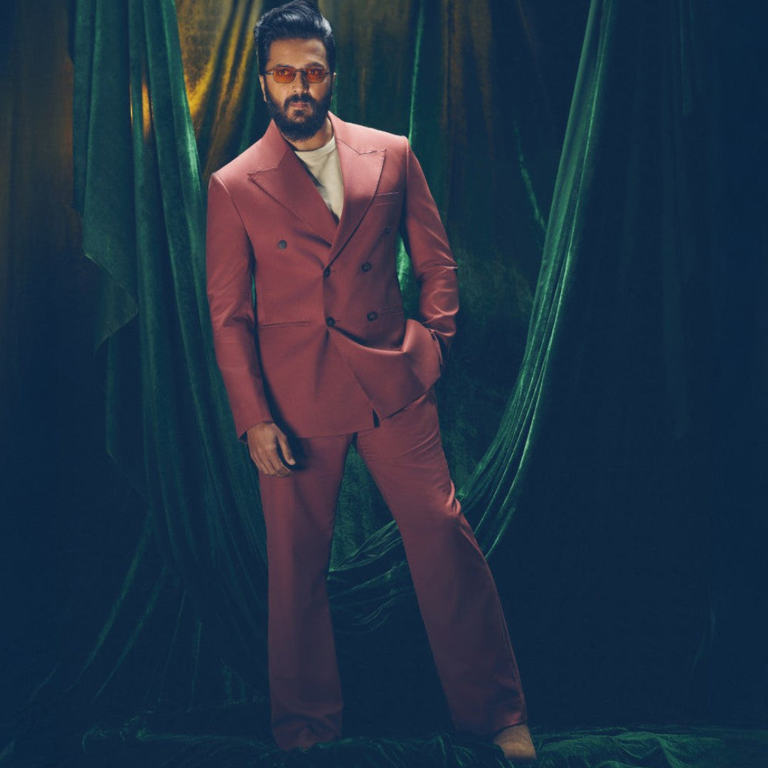 RITEISH DESHMUKH WEARING OLIVIER SUN IN BLACK/AMBER