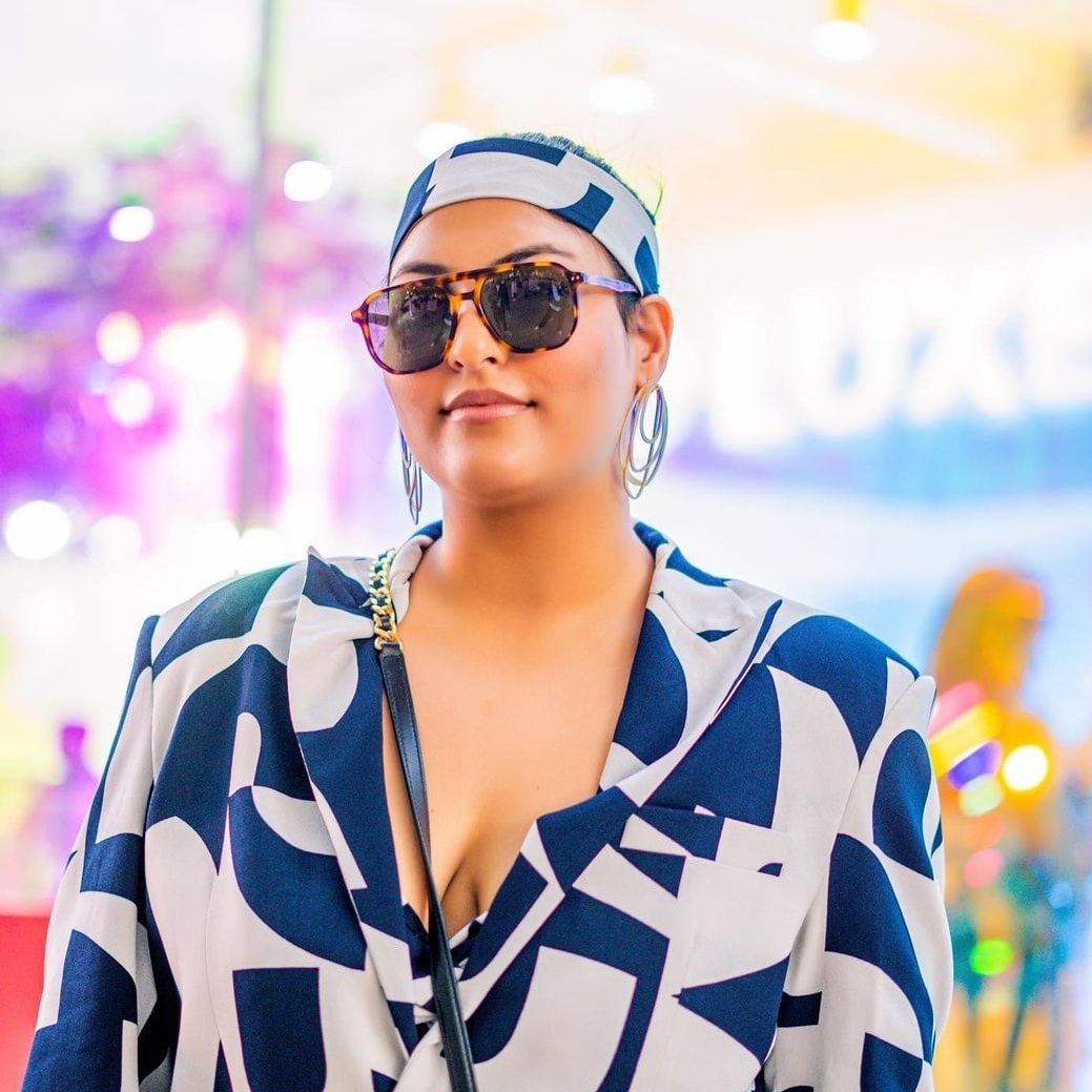 SAKSHI SINDWANI WEARING JAMES SUN IN TORTOISE GREEN