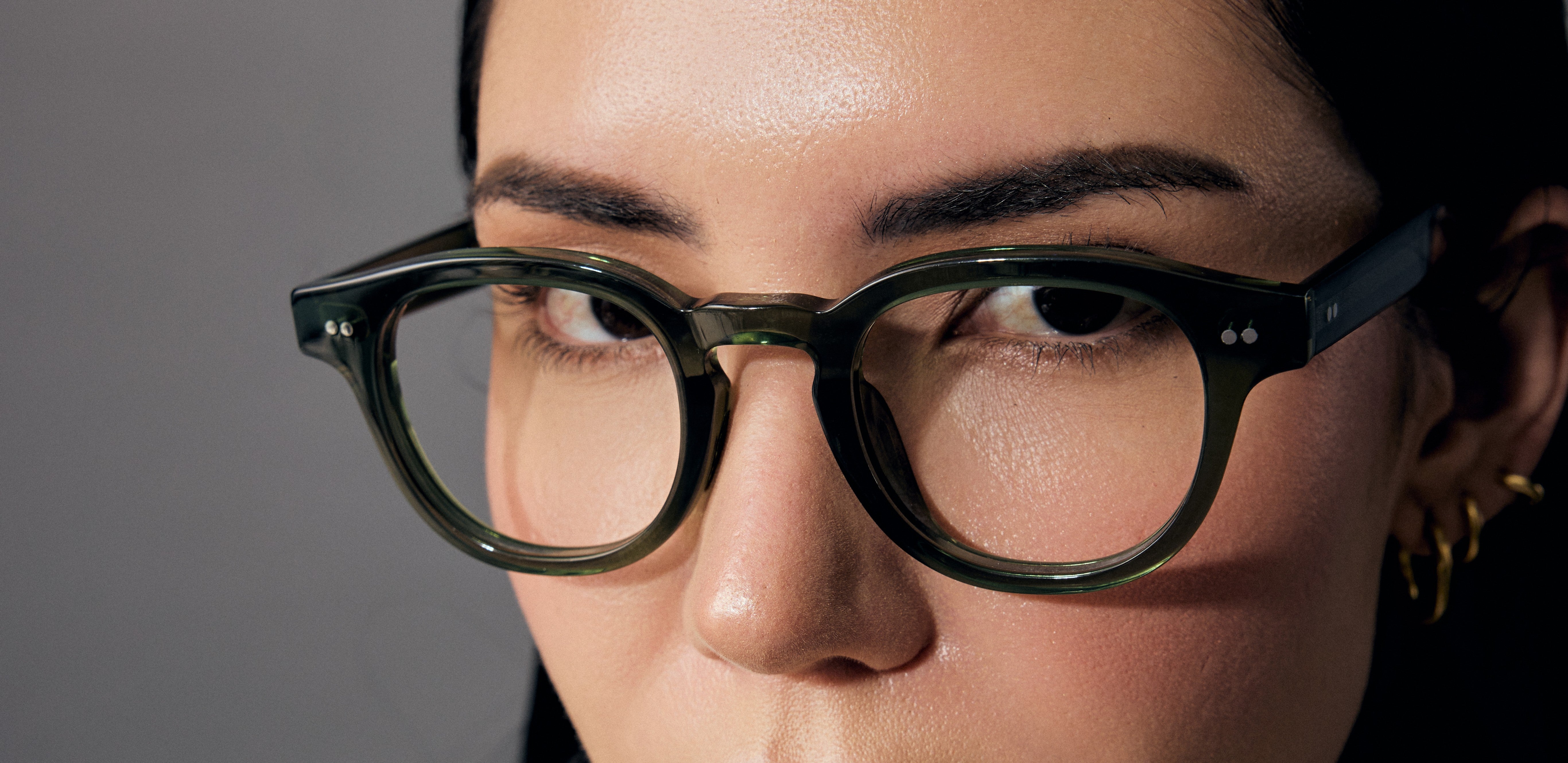 WOMEN'S EYEGLASSES