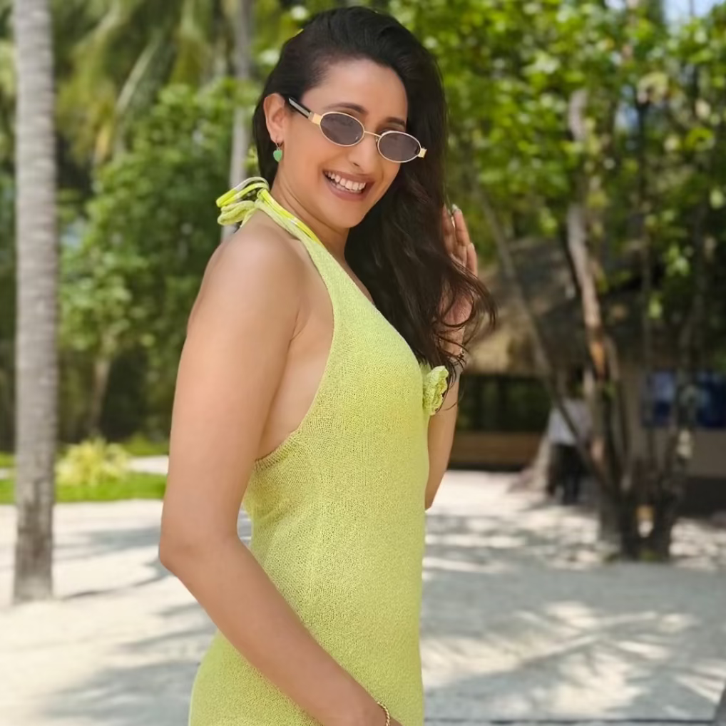 PRAGYA JAISWAL WEARING ANGELLICA SUN IN GOLD/GREY